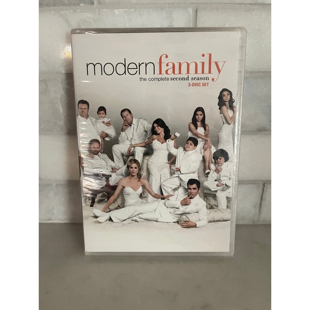 Modern Family DVD 3 Disc set 2nd Season New in Package